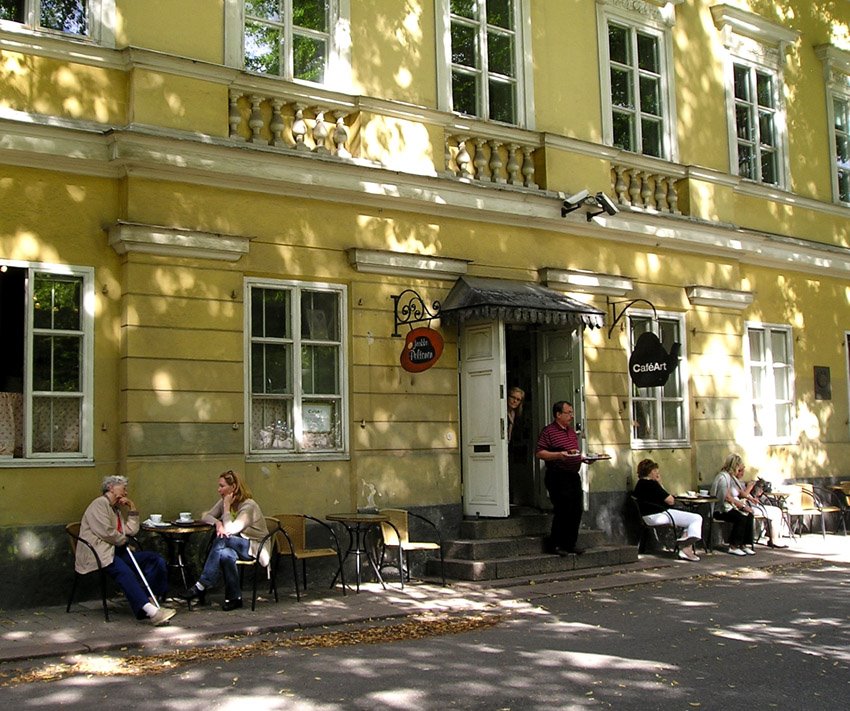 [cafe+art+dappled.jpg]