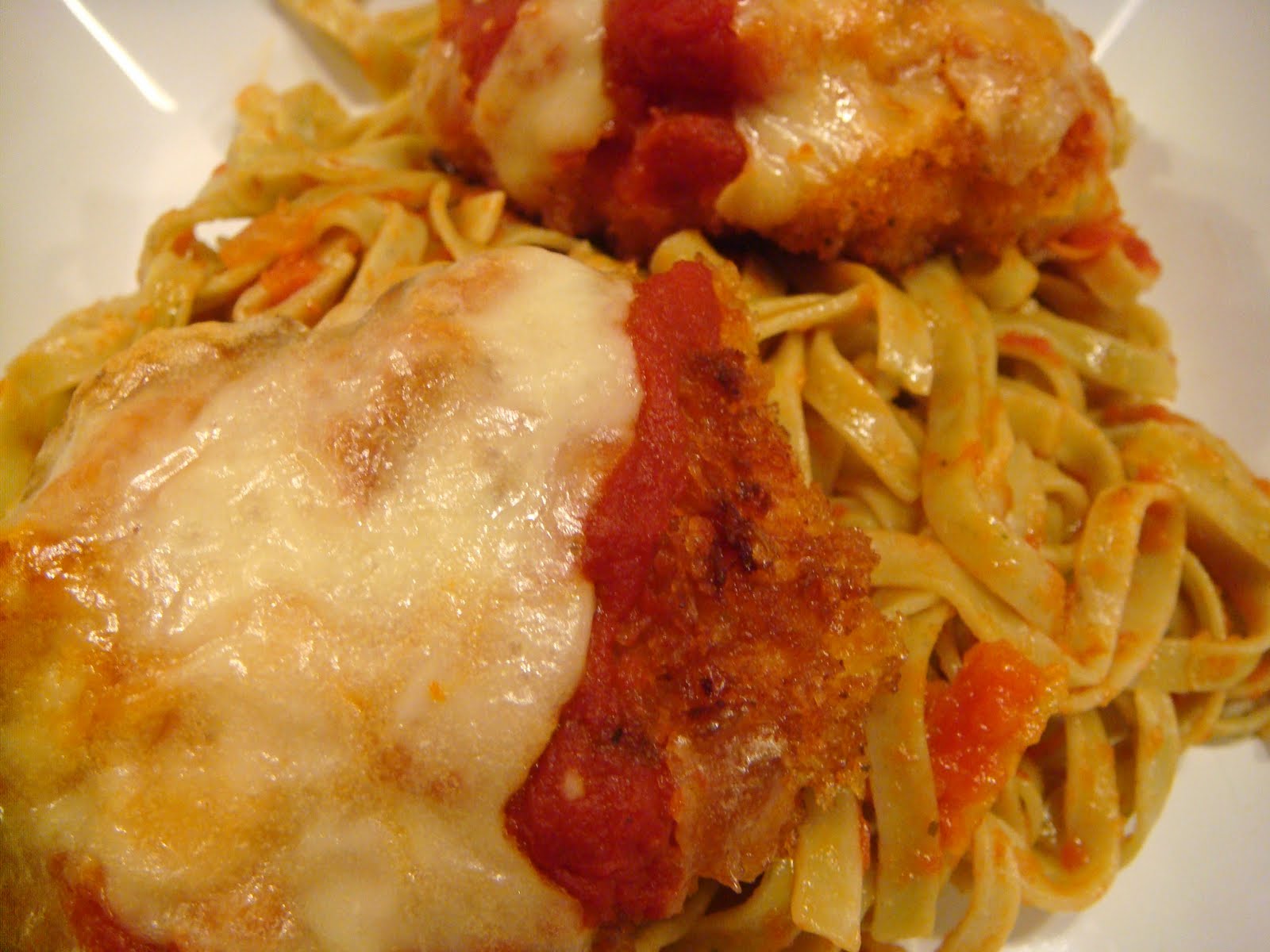 Delicious Dishings: Bertolli-Inspired Chicken Parm-Arrabbiata With ...