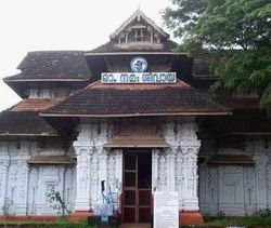 Vadakkumnathan Temple in Thrissur Kerala