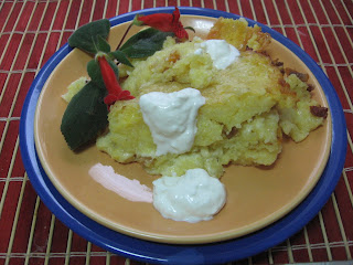 Mamaliguta cu branza si smantana la cuptor