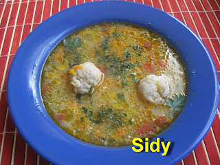 Perisoare de pui plutind in ciorba