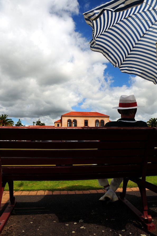 [bowlsfan©NicoleBarker.jpg]