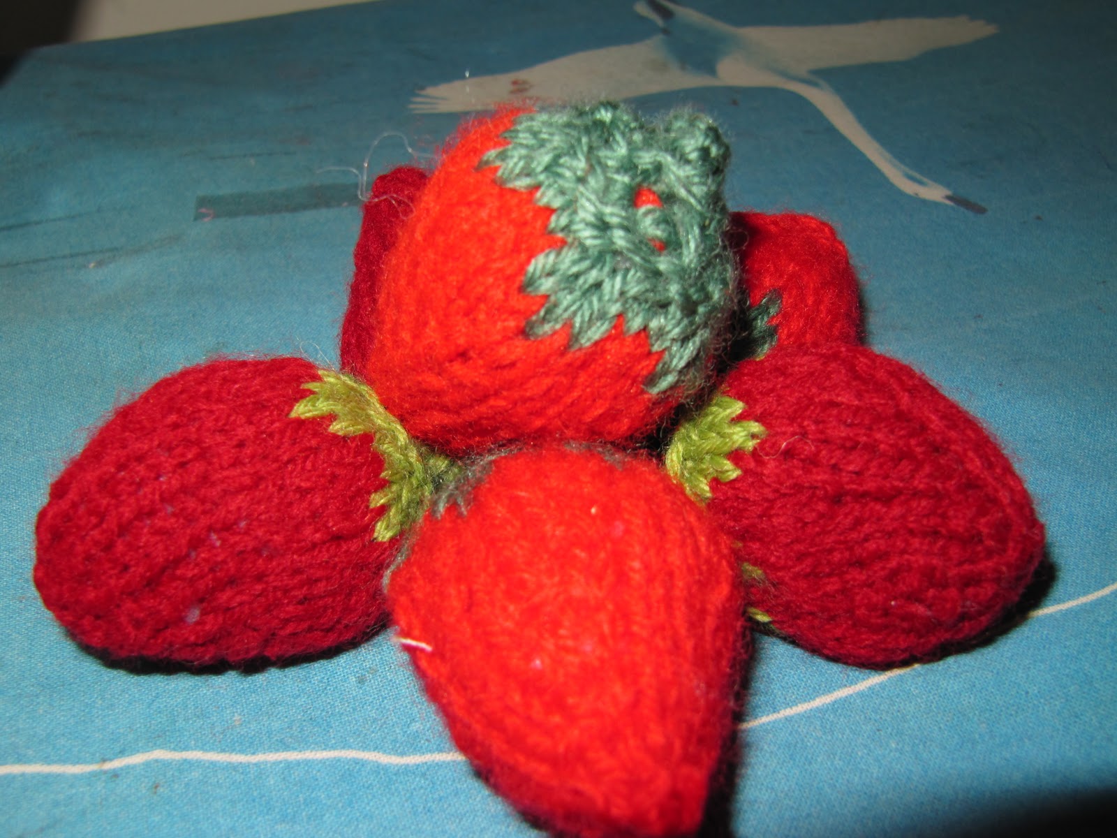 made at greenlodge: Strawberries & Free pattern