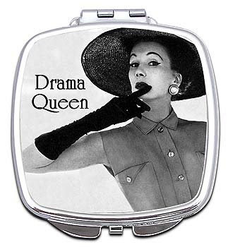 Драма квин это. Drama Queen. Королева драмы Мем. Drama Queen гравировка. Drama Queen - Psychotherapy 2002.
