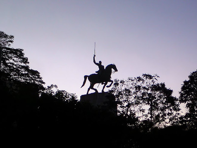 monumento em homenagem ao Duque de Caxias, de Vitor Brecheret, na Praça Princesa Isabel.