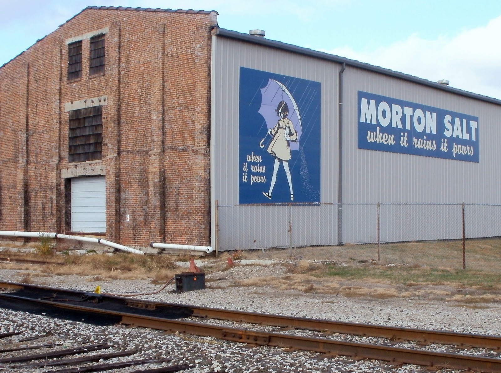 Browsing Through Books The Morton Salt Girl