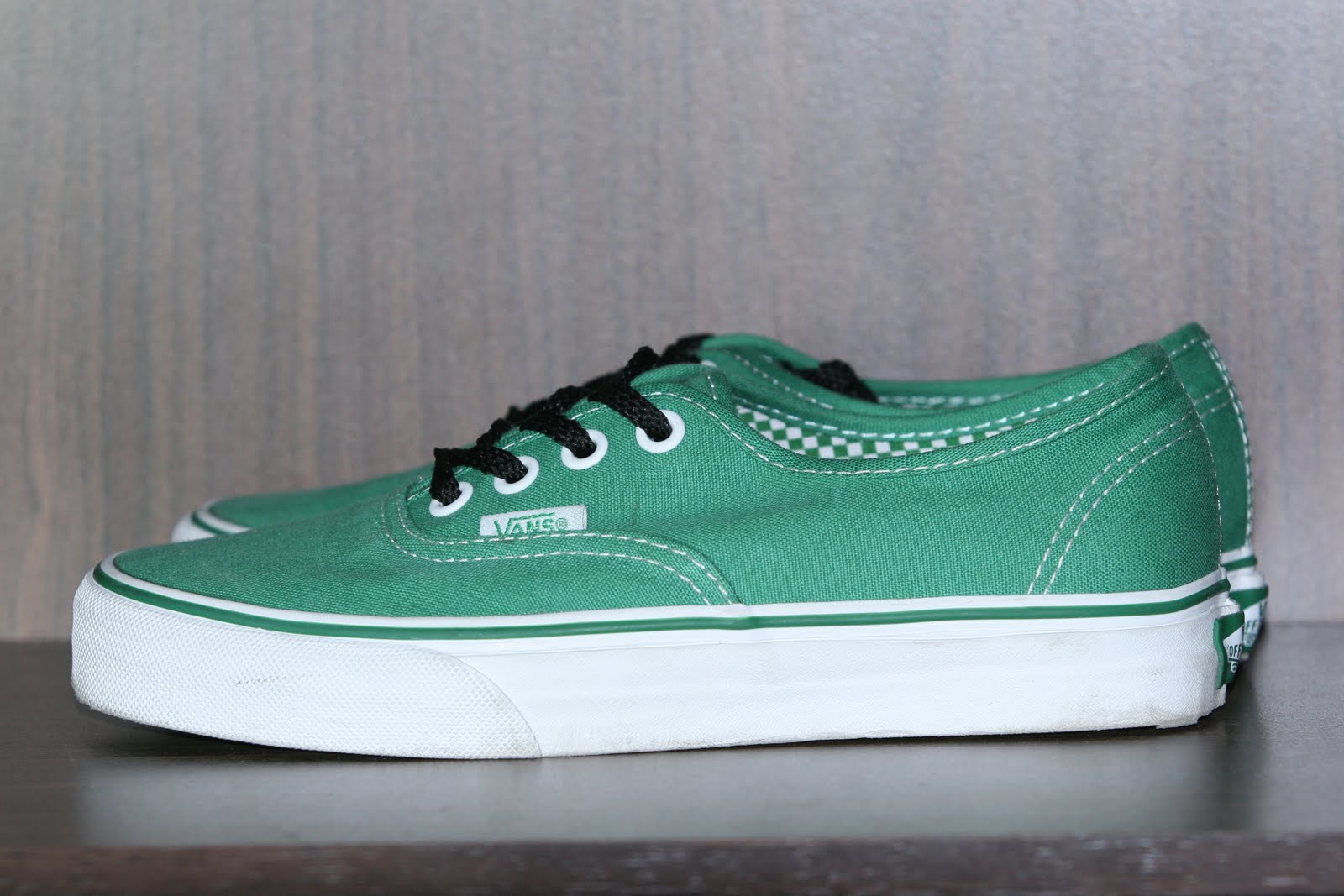 where can i buy green shoes
