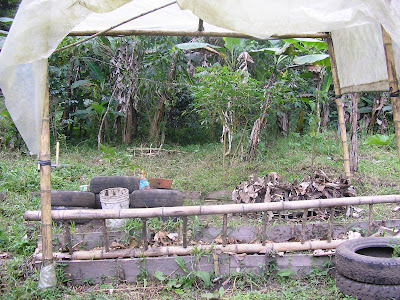 CONSTRUYENDO ALDEAFELIZ, Building an Ecovillage : LA TOMATERA - le