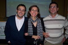 Jesús Carlos y Andrés con Juana María Hernández