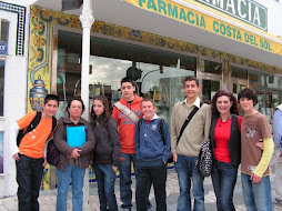 Alumnos y profesores del Al-Baytar en La Olimpiada Matemática.
