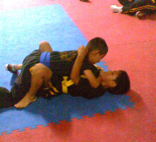 PRACTICANDO EL CONTROL DEL OPONENTE