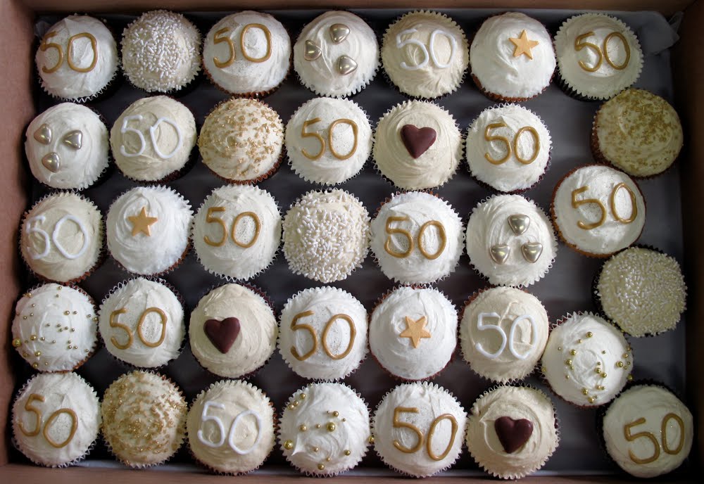 Here 39s some great golden wedding anniversary cupcakes we did for Nikki a
