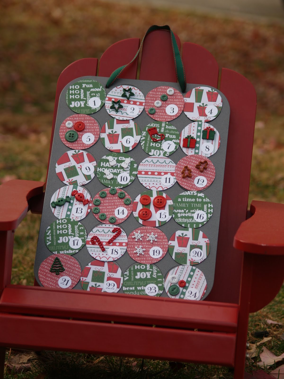 life-at-the-luchts-mini-cupcake-tin-advent-calendar