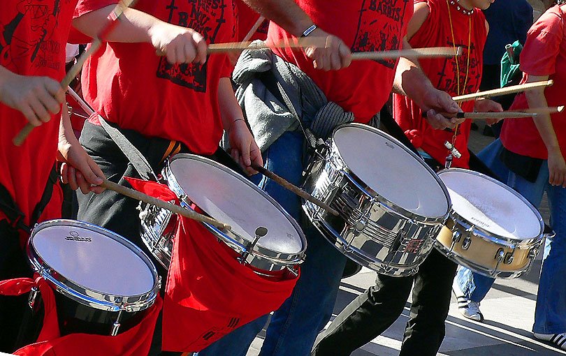 timbals timbales Kettledrums tambores tambors drumms festa major fiesta mayor canovelles rua