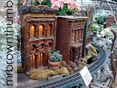 [Lincoln+Park+Conservatory+Flower+and+Train+Show5.jpg]