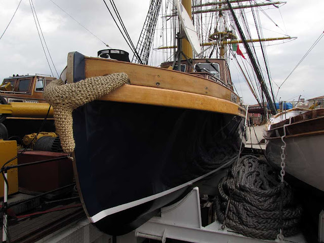 Amerigo Vespucci training ship, motor boats, port of Livorno