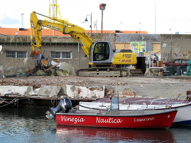 New Venice's cantina torn down, Livorno