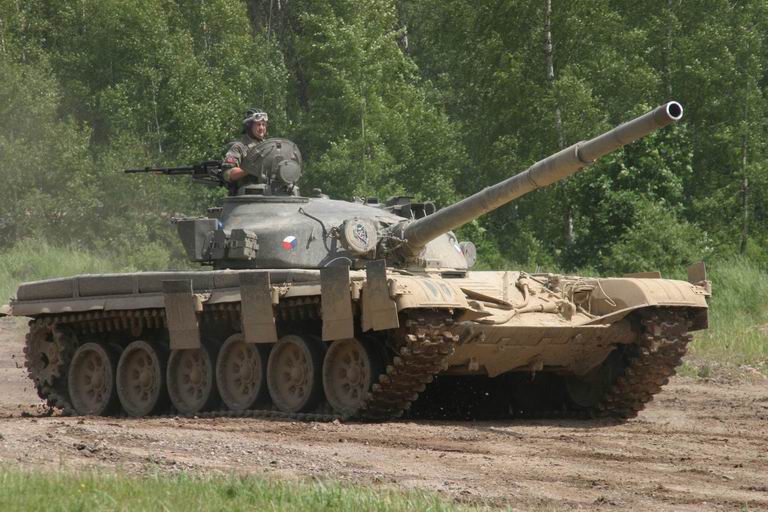 [T-72M.JPG]