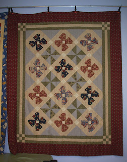 Spinning Flowers quilt same for shop