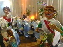 Batucada futbolera con capas