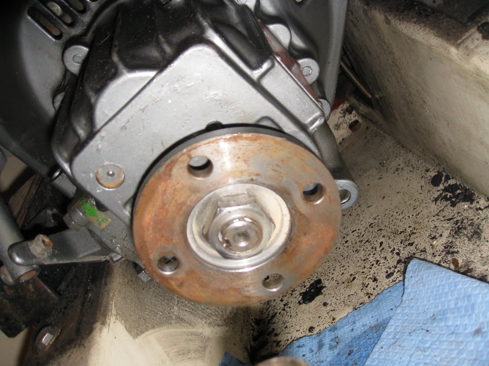 HULLABALOO J/30 HULL 443 REMOVAL OF PROP SHAFT