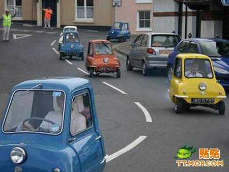 smallest car in the world 2010