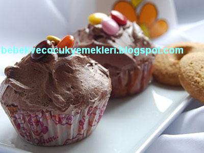 [cikolata_kremali_bonibonlu_muffin.jpg]