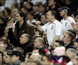 Angry England fans 392762a 01 To boo or not to boo?