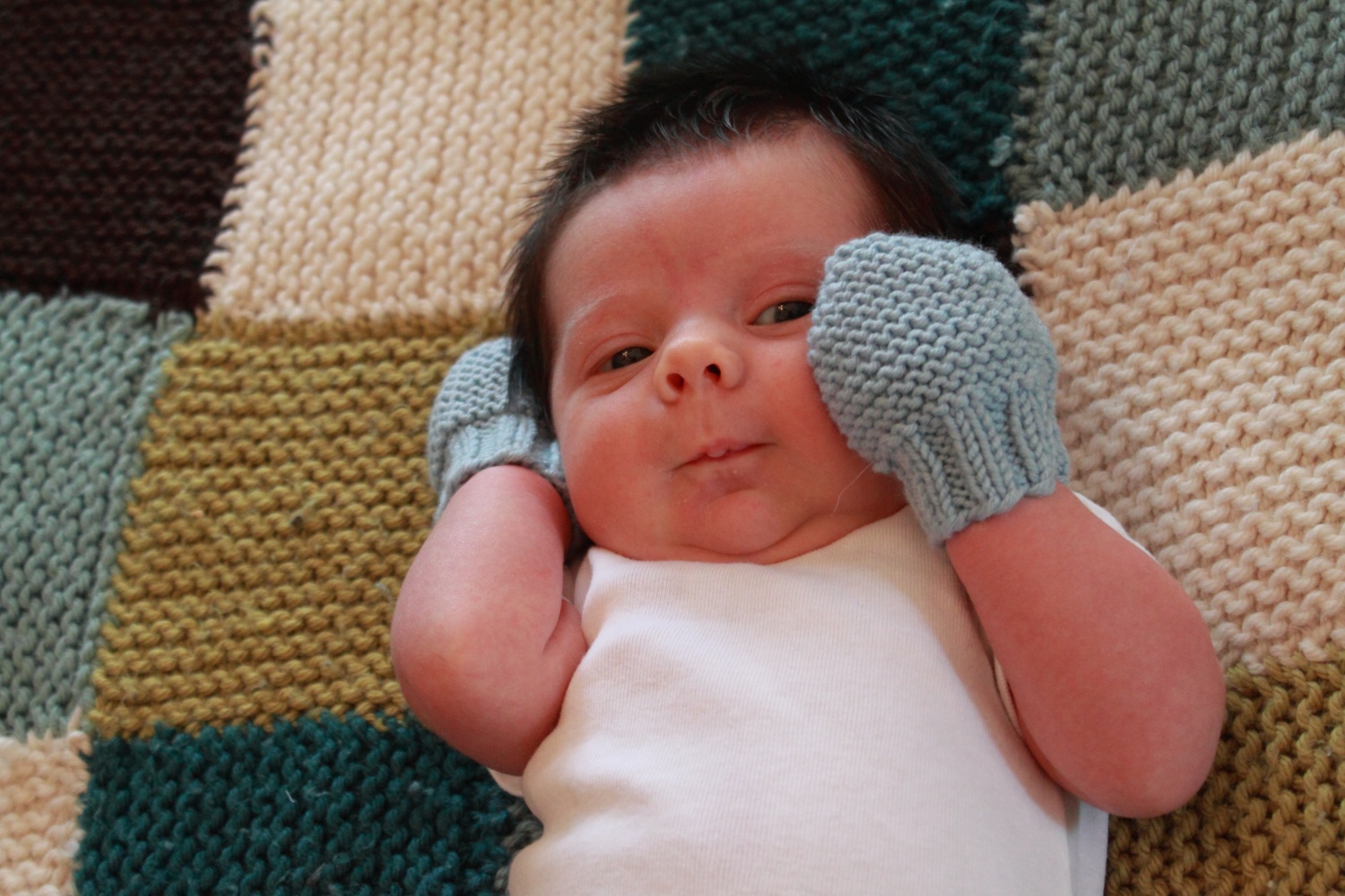 Are Baby Mittens Bad For Development?