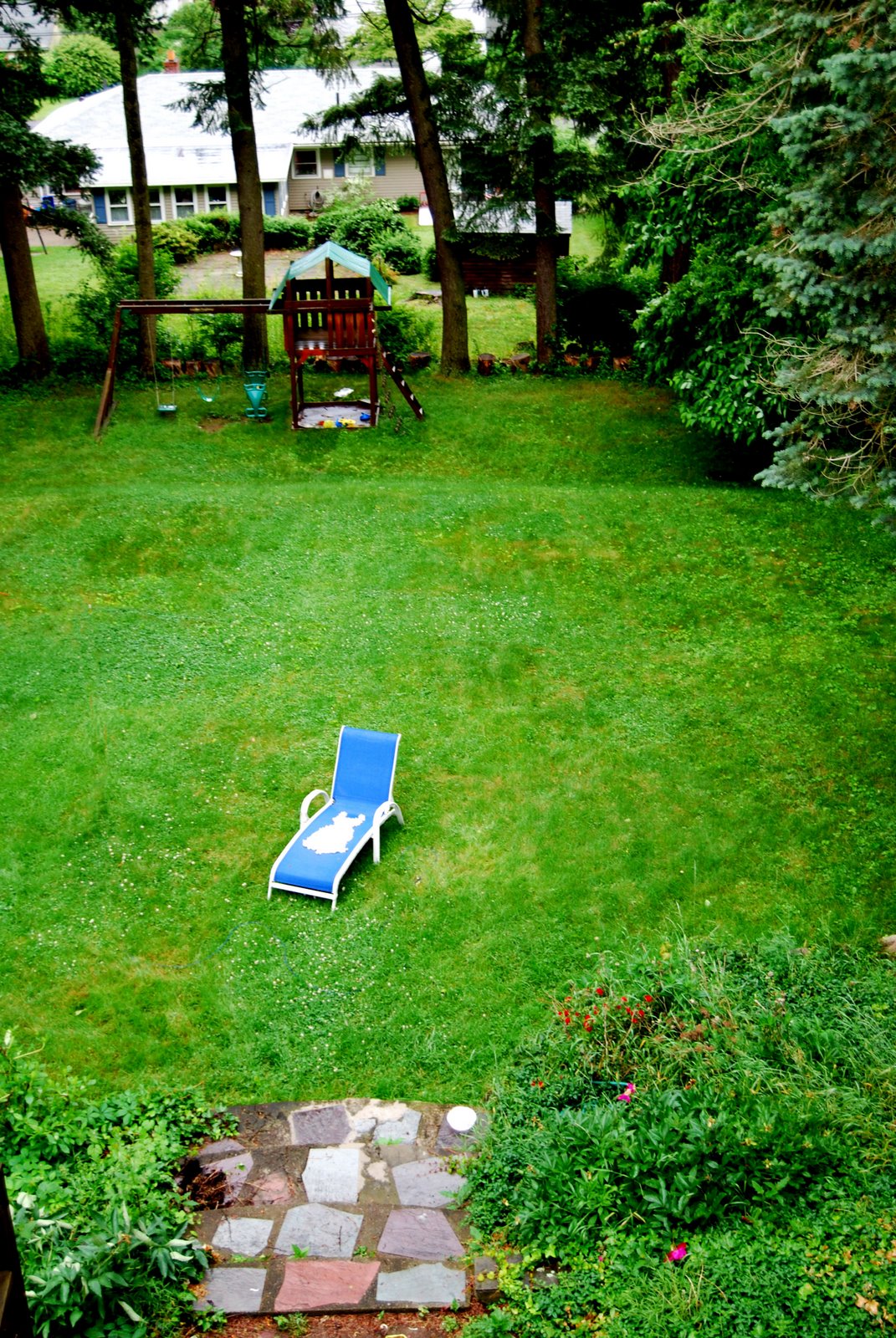 [lawn+view.jpg]