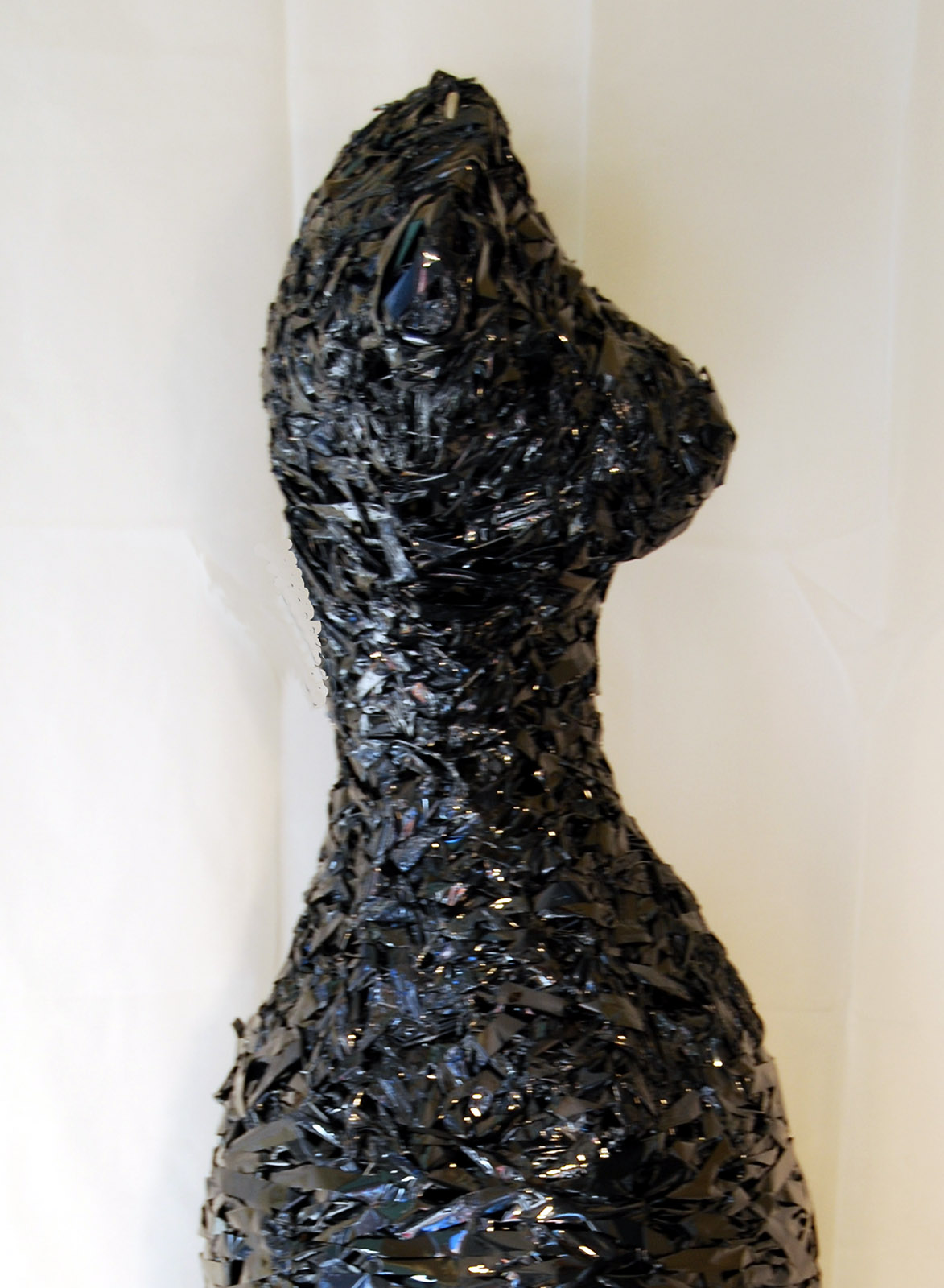 [fitzgerald.blackwidow.detail.jpg]