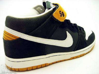Nike SB Sole: Nike Dunk SB Mid â Green Bay Packers â Dark Army/Sail