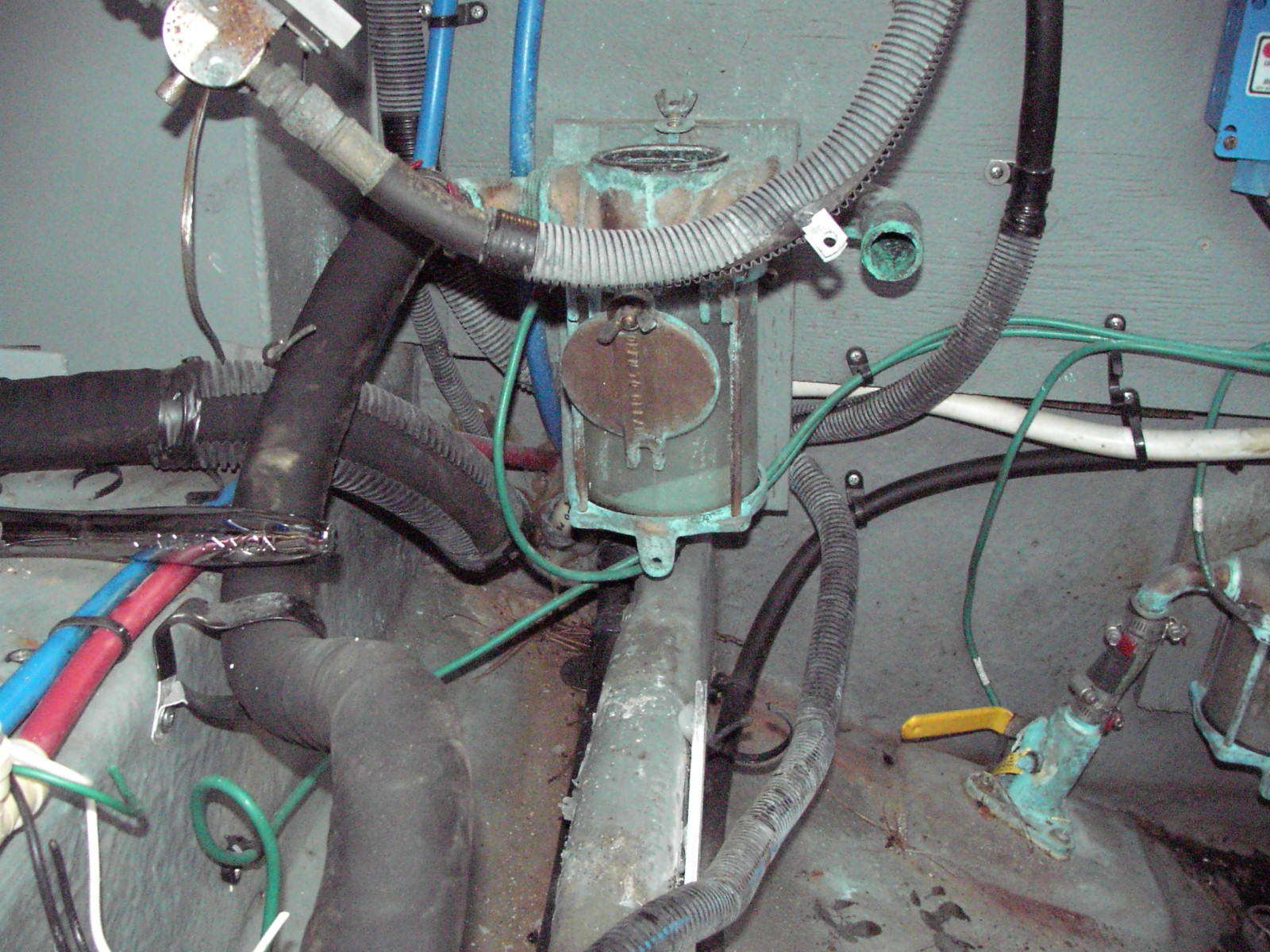 Sea Ray 340 Sundancer Restoration Strainers