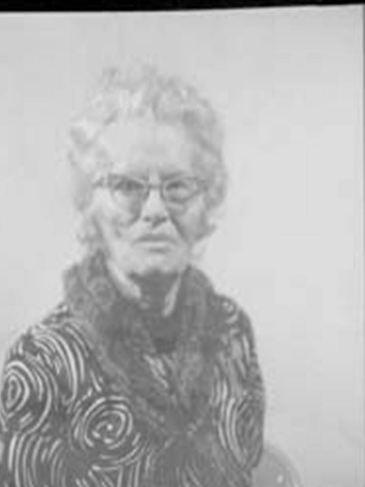 [jim-jones-madre-linnetta]