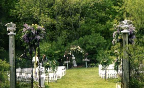 Outdoor weddings in Minnesota