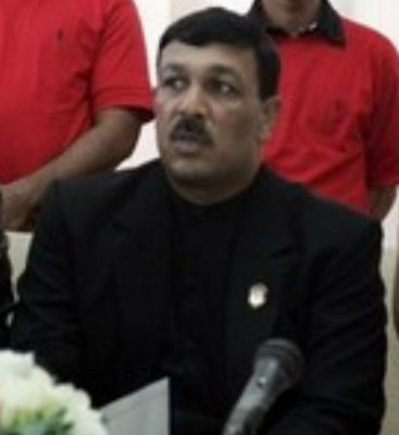 [Longuinhos_Monteiro_RE4.jpg]