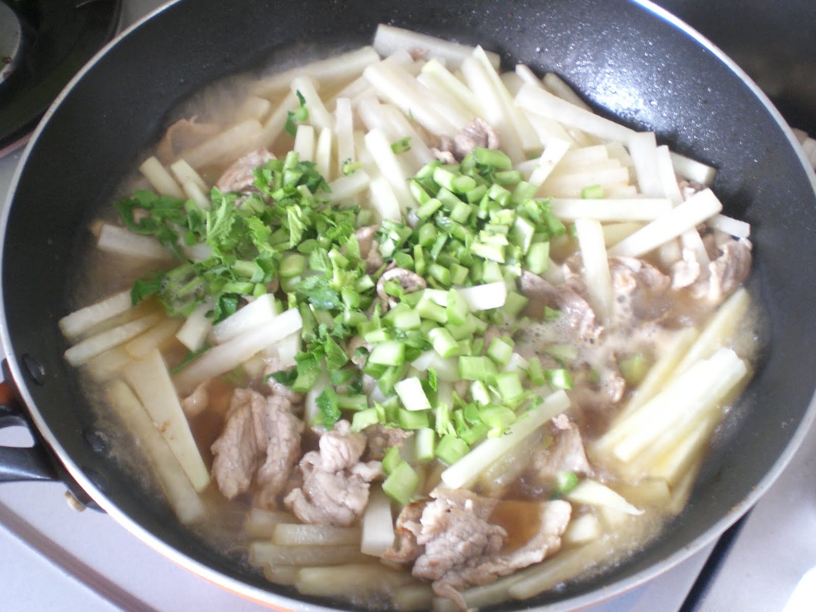 Japanese Recipes and Lifestyle Stir fried daikon and pork
