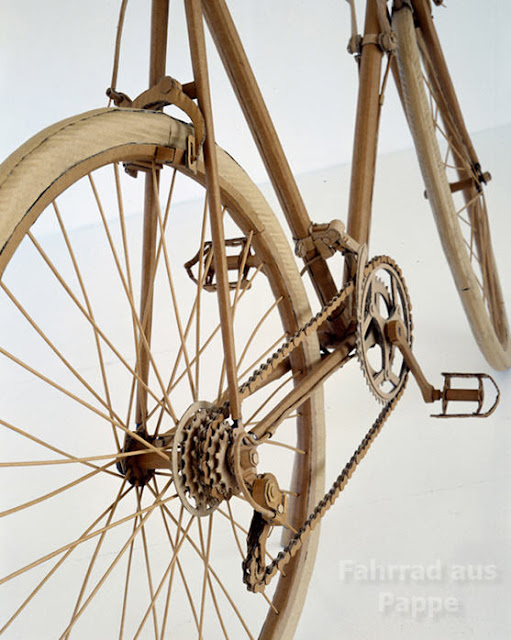 fahrradblogger Fahrrad aus Pappe/Pappkarton (Achtung