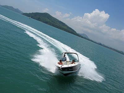 SkyWater speedboat in action, photo by Helicam Asia