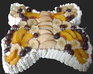 Tort "Fluture cu fructe"