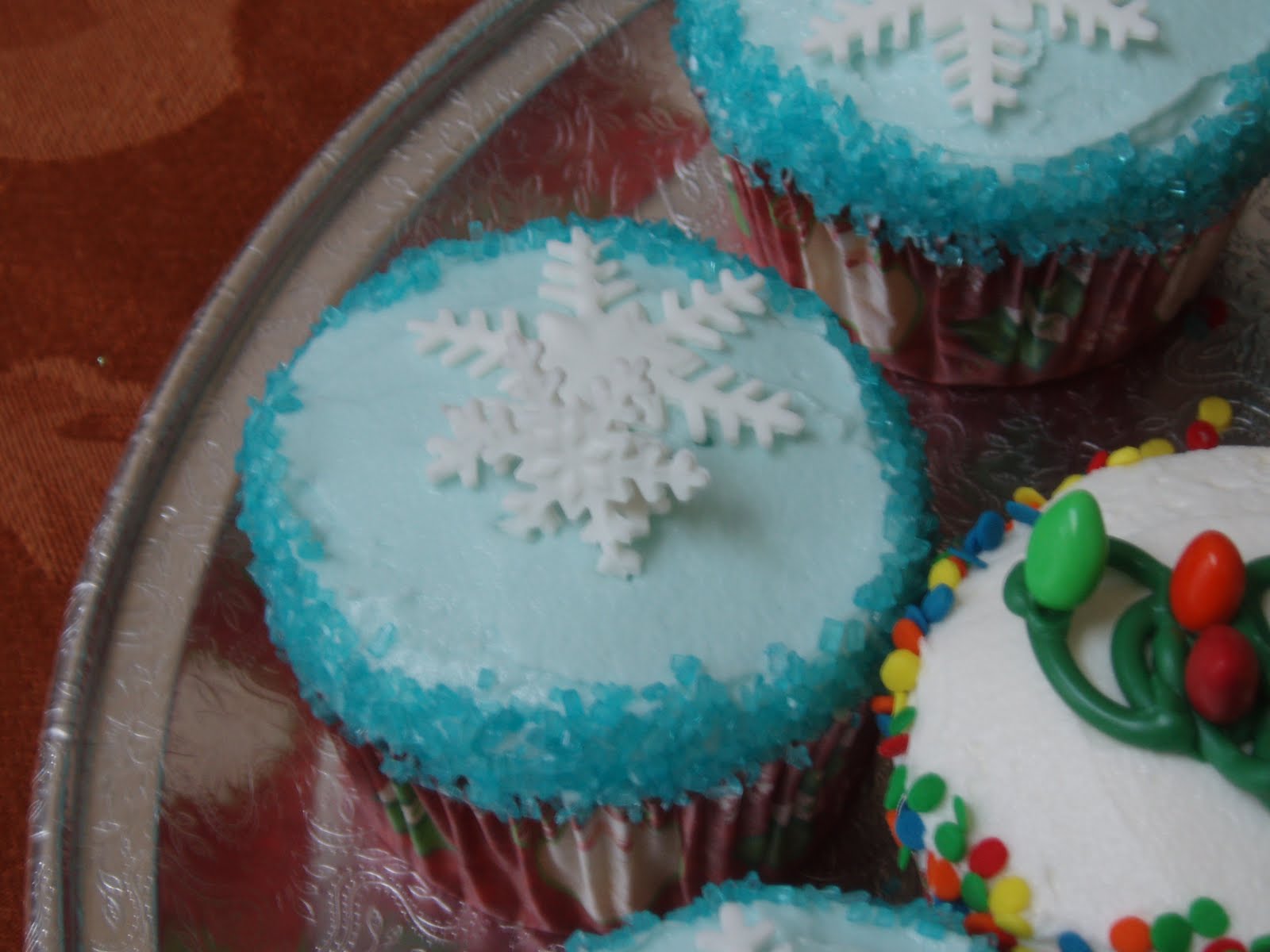 [snowflake+cupcake.jpg]