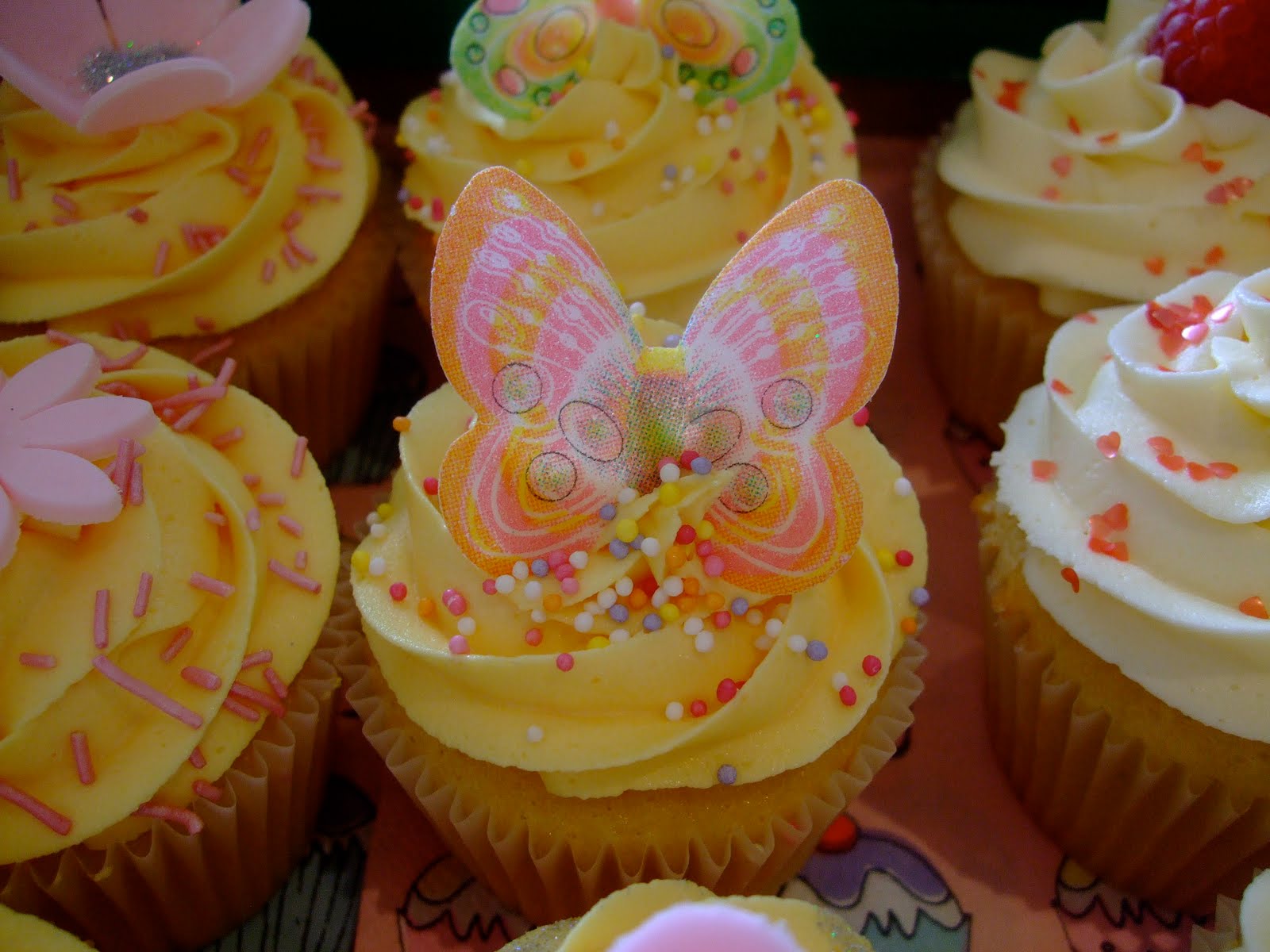 Colourful Cupcakes of Newbury: Summer Lunch Cupcakes