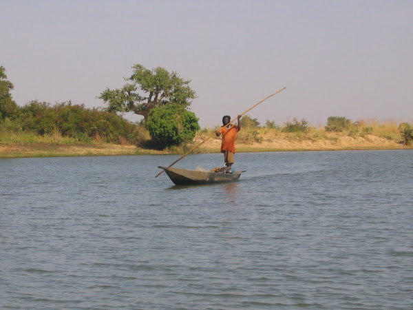 PECHEUR SUR LE NIGER