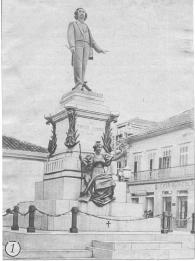 [Carlos+Gomes+-+Monumento+tumulo+em+foto+de+1936.JPG]