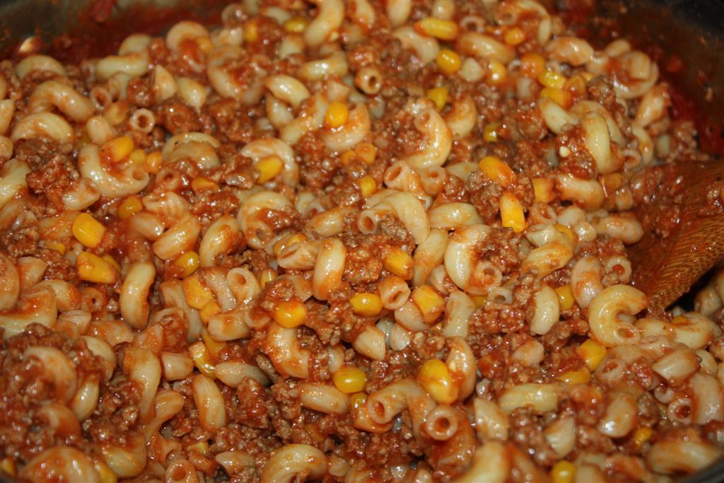 Food For Her Household: Momma's Homestyle Goulash