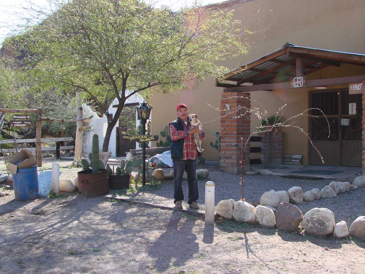 Diane et Rejean au Mexique El Penasco ranch et musée (park de Rv)