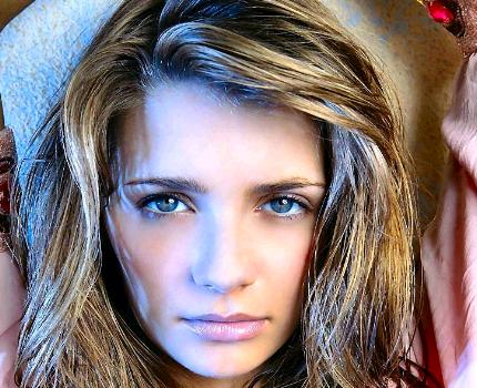 [Mischa-Barton_1.jpg]