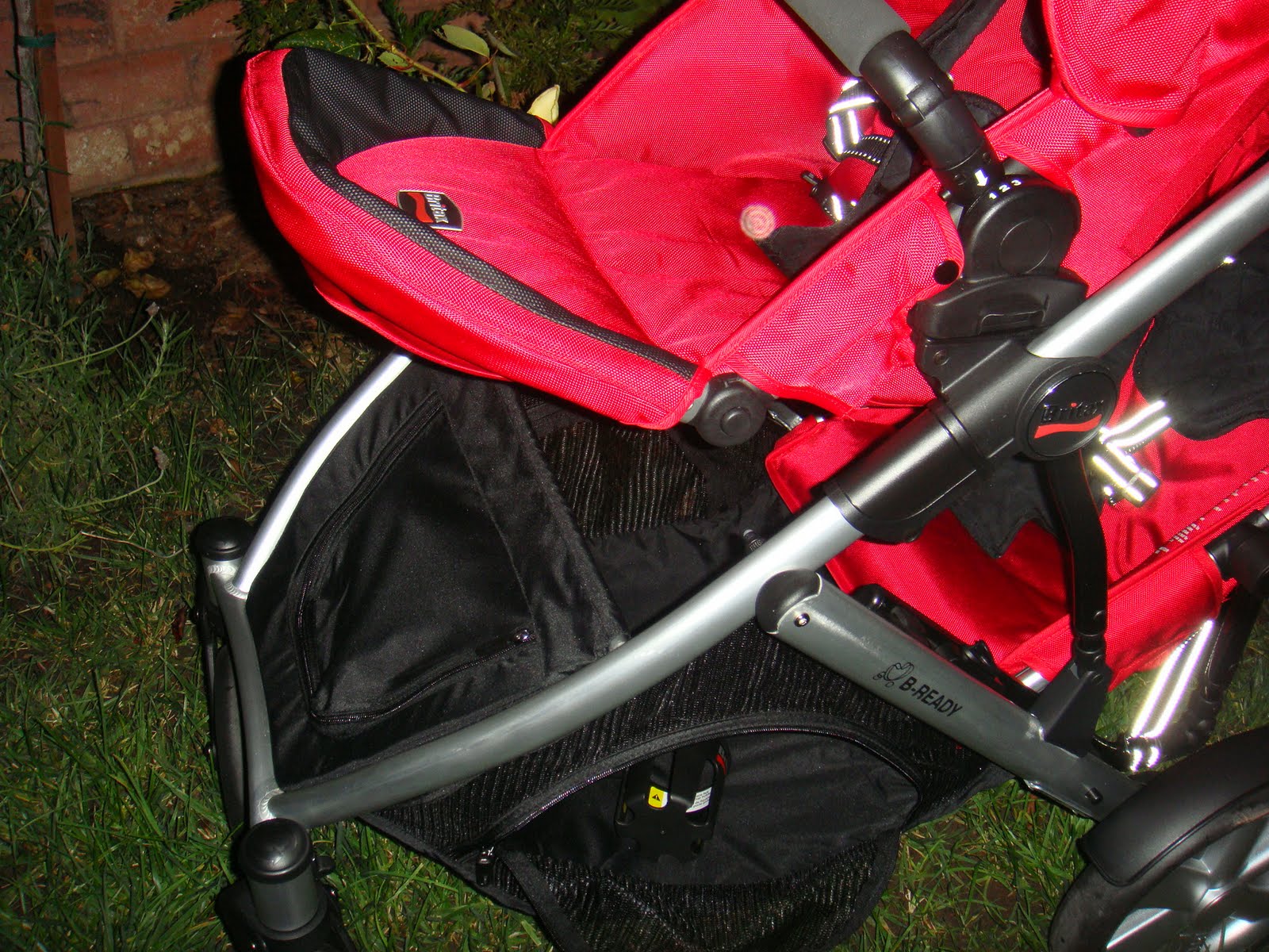 StrollerQueenReviews: Britax B-Ready stroller Review