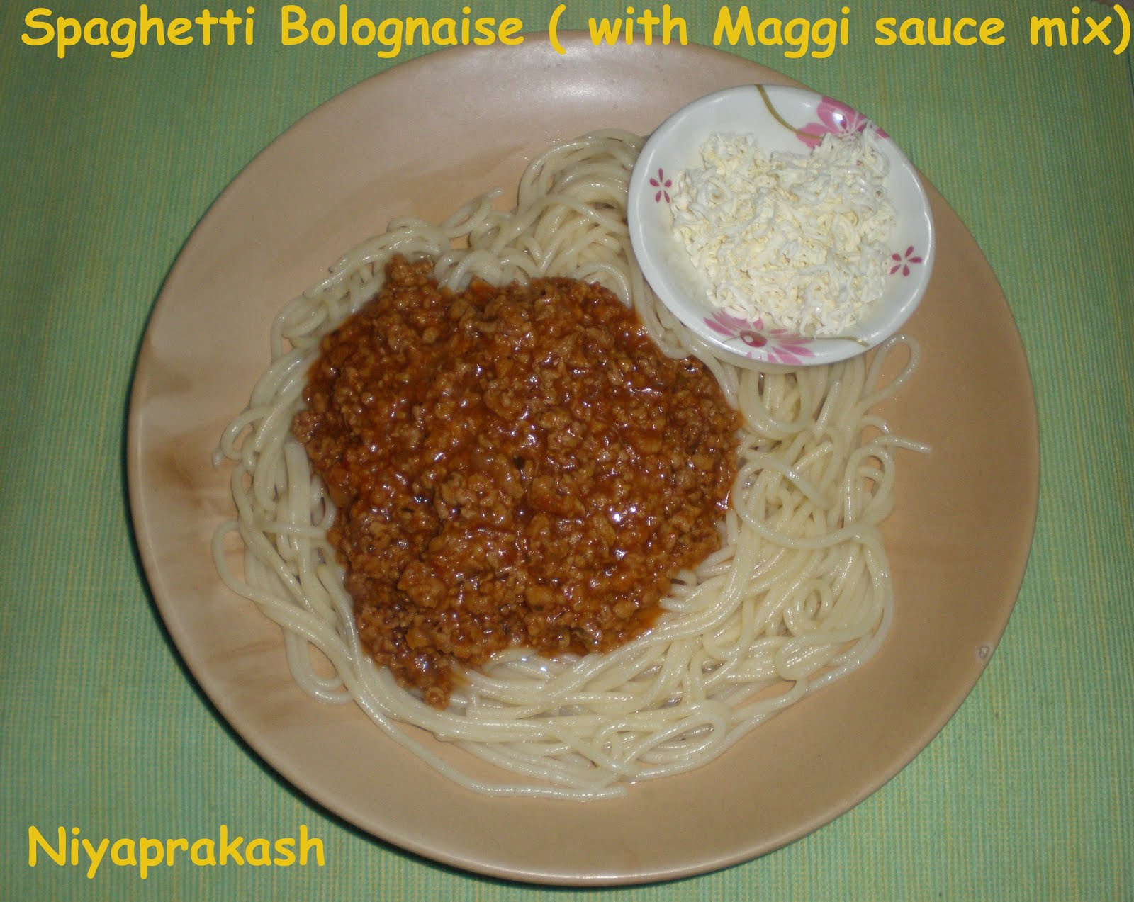 Niya's World Spaghetti Bolognaise ( with Maggi sauce mix and minced lamb )