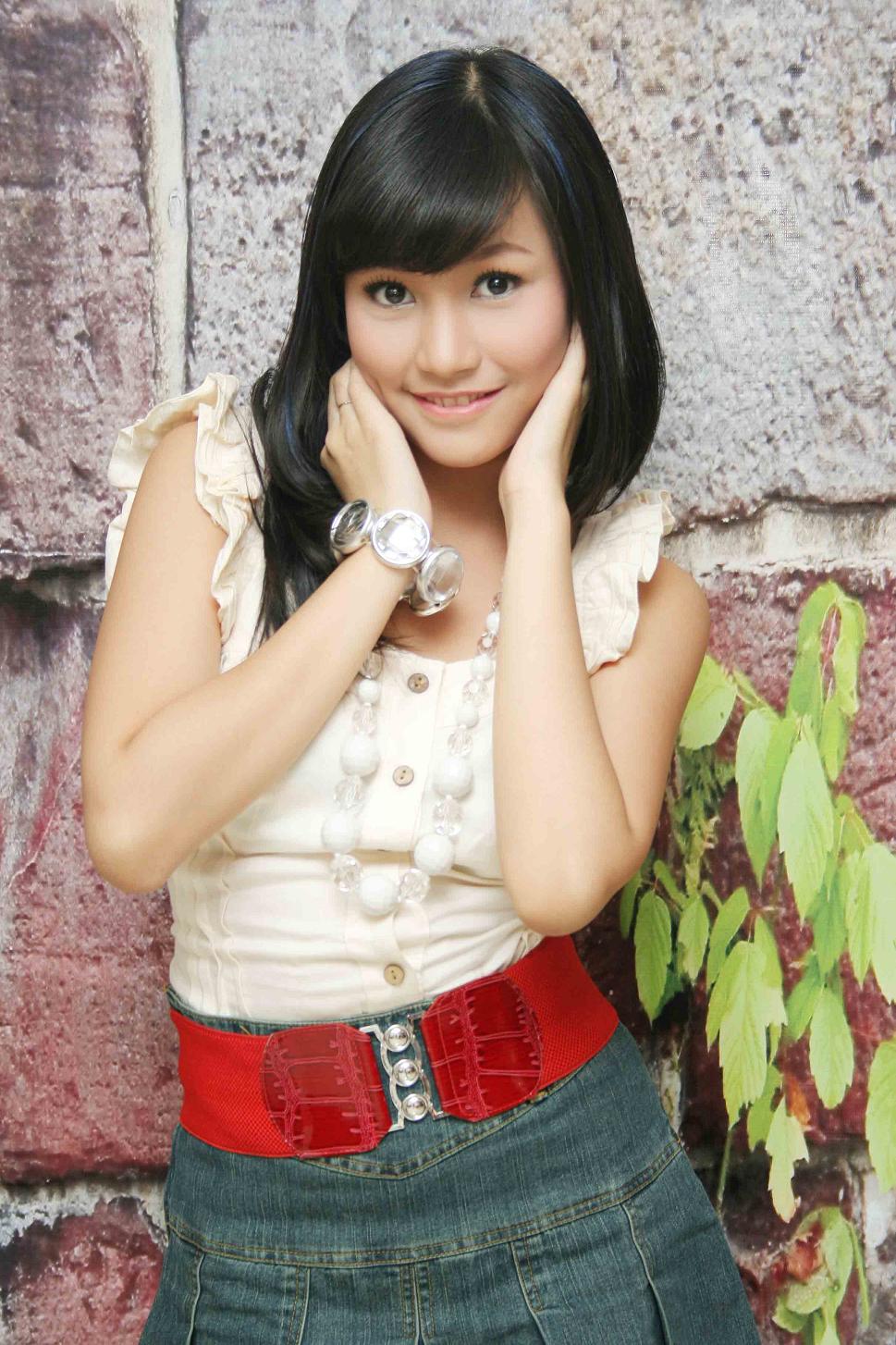 ABG Syur: FOTO MODEL ROK MINI DAN UCANSEE